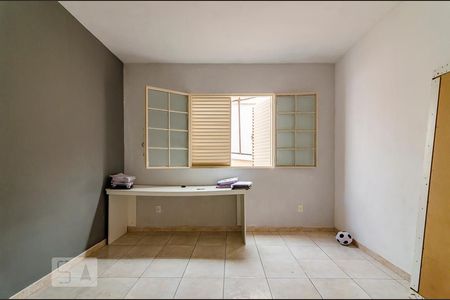 Quarto 2 de casa para alugar com 2 quartos, 36m² em Santa Cruz, Belo Horizonte