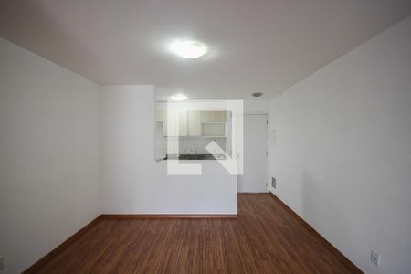 Sala de apartamento para alugar com 3 quartos, 70m² em Jardim Parque Morumbi, São Paulo