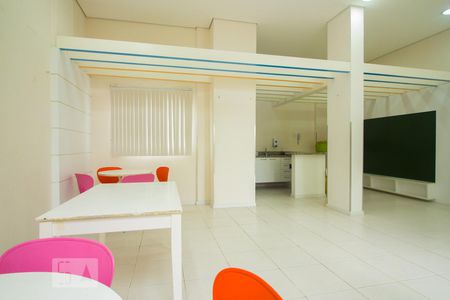 Apartamento para alugar com 60m², 2 quartos e 1 vagaÁrea comum - Salão de festas