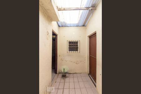 Casa à venda com 135m², 3 quartos e 2 vagas Casa à venda com 135m², 3 quartos e 2 vagasQuintal - Fundos