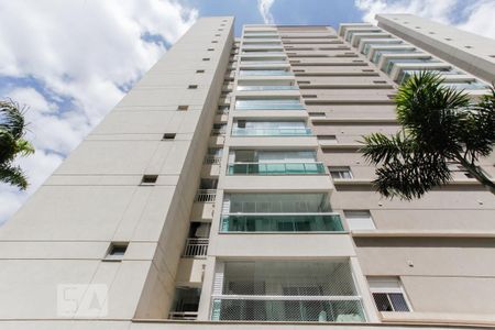 Apartamento para alugar com 64m², 2 quartos e 1 vagaFachada