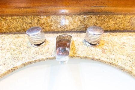 Casa à venda com 500m², 4 quartos e 2 vagas Casa à venda com 500m², 4 quartos e 2 vagasBanheiro Suite 2