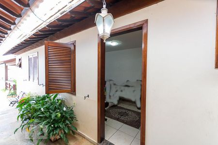 Casa à venda com 500m², 4 quartos e 2 vagas Casa à venda com 500m², 4 quartos e 2 vagasCasa externa - Suite