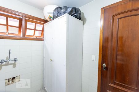 Casa à venda com 500m², 4 quartos e 2 vagas Casa à venda com 500m², 4 quartos e 2 vagasCozinha - Casa externa - Suite