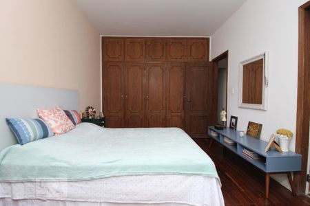 Apartamento para alugar com 4 quartos, 140m² em Lourdes, Belo Horizonte