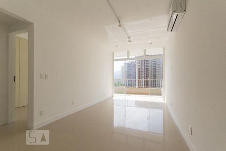 Apartamento à venda com 1 quarto, 70m² em Barra da Tijuca, Rio de Janeiro