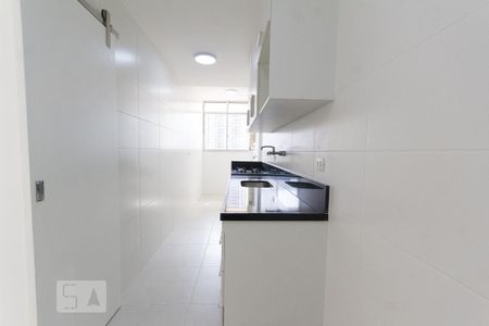 Cozinha de apartamento à venda com 1 quarto, 70m² em Barra da Tijuca, Rio de Janeiro
