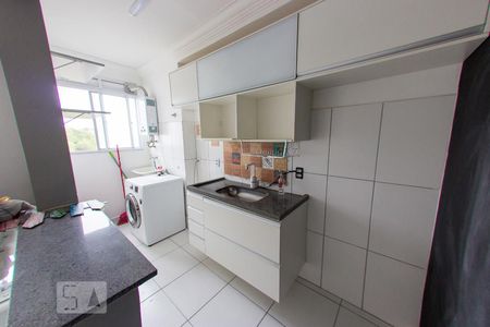 Cozinha de apartamento à venda com 2 quartos, 50m² em Glória, Porto Alegre