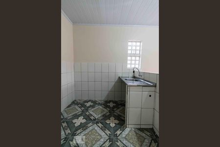 Cozinha de casa para alugar com 1 quarto, 35m² em Taguatinga Norte (taguatinga), Brasília