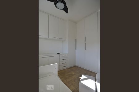 Quarto 1 de apartamento para alugar com 2 quartos, 105m² em Santana, Porto Alegre