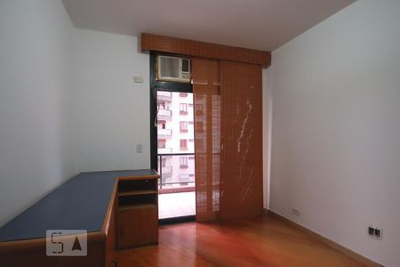 Quarto de apartamento à venda com 3 quartos, 115m² em Barra da Tijuca, Rio de Janeiro