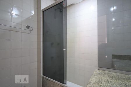 Apartamento à venda com 115m², 3 quartos e 2 vagas Apartamento à venda com 115m², 3 quartos e 2 vagasBanheiro da Suíte