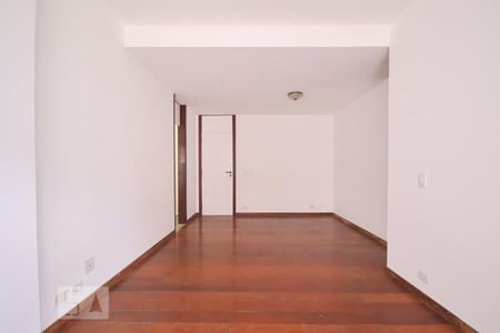 Apartamento à venda com 115m², 3 quartos e 2 vagas Apartamento à venda com 115m², 3 quartos e 2 vagasSala