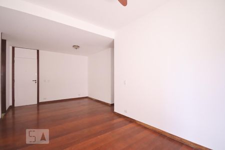 Apartamento à venda com 115m², 3 quartos e 2 vagas Apartamento à venda com 115m², 3 quartos e 2 vagasSala