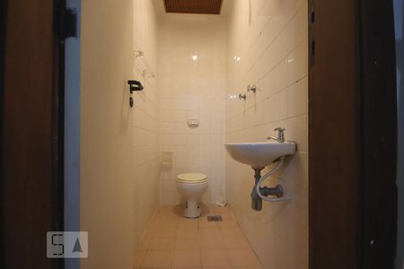 Apartamento à venda com 115m², 3 quartos e 2 vagas Apartamento à venda com 115m², 3 quartos e 2 vagasBanheiro de Serviço