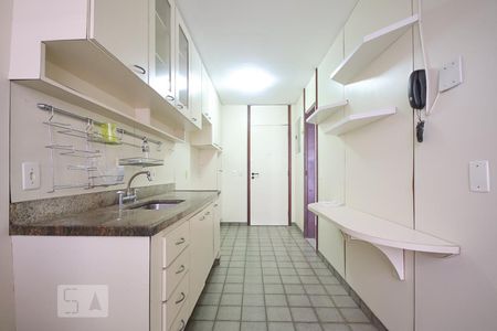 Apartamento à venda com 115m², 3 quartos e 2 vagas Apartamento à venda com 115m², 3 quartos e 2 vagasCozinha
