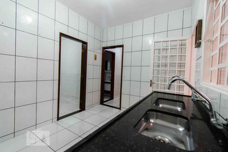 Casa para alugar com 35m², 1 quarto e 1 vagaCozinha