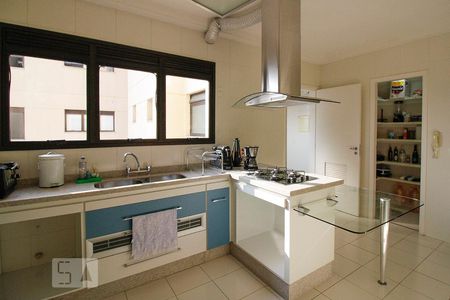 Apartamento para alugar com 150m², 2 quartos e 3 vagasCozinha