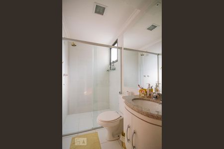 Apartamento para alugar com 150m², 2 quartos e 3 vagasBanheiro da Suíte 2