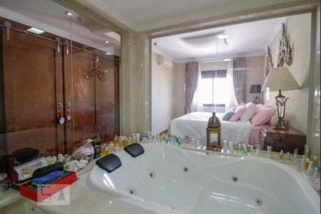 Apartamento para alugar com 150m², 2 quartos e 3 vagasBanheiro Senhora da Suíte 1