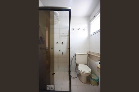 Apartamento à venda com 98m², 3 quartos e 2 vagasDetalhe do Banheiro