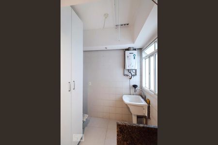 Apartamento à venda com 71m², 3 quartos e 1 vagaÁrea de Serviço