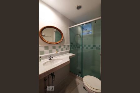 Apartamento à venda com 71m², 3 quartos e 1 vagaBanheiro Corredor