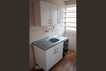 Cozinha de apartamento para alugar com 1 quarto, 42m² em Camaquã, Porto Alegre