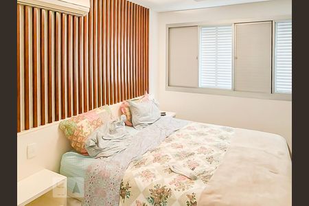 Apartamento à venda com 100m², 2 quartos e 2 vagasSuíte 