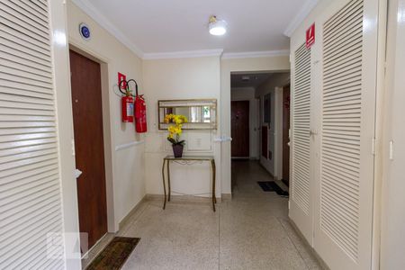 Apartamento para alugar com 58m², 2 quartos e 1 vaga Apartamento para alugar com 58m², 2 quartos e 1 vagaHall de Entrada
