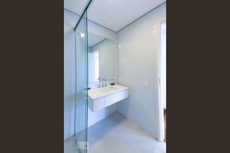 Apartamento para alugar com 90m², 1 quarto e 2 vagas Apartamento para alugar com 90m², 1 quarto e 2 vagasBanheiro da Suíte