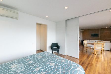 Suíte de apartamento para alugar com 1 quarto, 90m² em Vila Olímpia, São Paulo