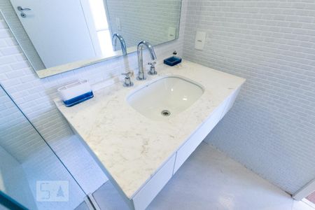Apartamento para alugar com 90m², 1 quarto e 2 vagas Apartamento para alugar com 90m², 1 quarto e 2 vagasBanheiro da Suíte - Torneira