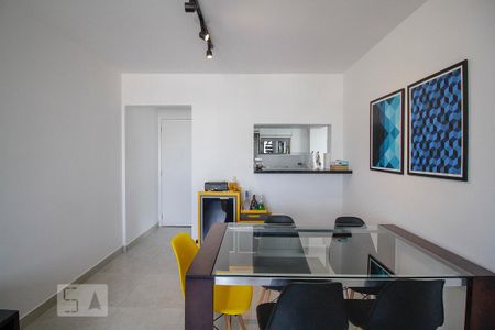 Sala de apartamento para alugar com 2 quartos, 78m² em Vila Ipojuca, São Paulo