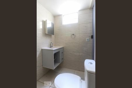 Banheiro de casa para alugar com 1 quarto, 100m² em Vila Santo Estéfano, São Paulo