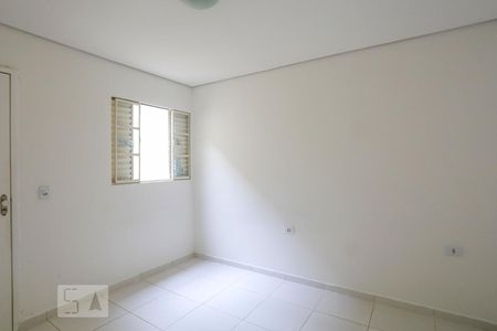 Quarto  de casa para alugar com 1 quarto, 100m² em Vila Santo Estéfano, São Paulo