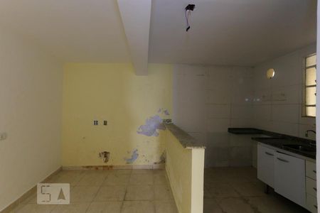 Sala e Cozinha  de casa à venda com 1 quarto, 100m² em Vila Santo Estéfano, São Paulo