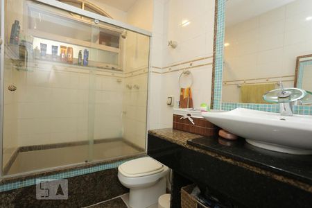 Apartamento à venda com 73m², 2 quartos e sem vagaBanheiro