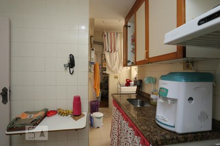 Apartamento à venda com 73m², 2 quartos e sem vagaCozinha