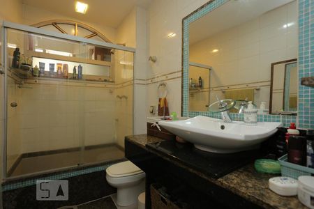 Apartamento à venda com 73m², 2 quartos e sem vagaBanheiro