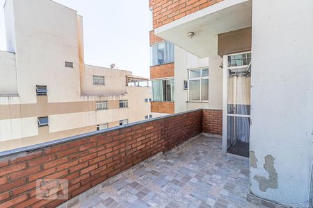 Sacada da Sala de apartamento à venda com 3 quartos, 90m² em Sagrada Família, Belo Horizonte