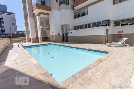 Apartamento à venda com 90m², 3 quartos e 1 vagaÁrea comum - Piscina