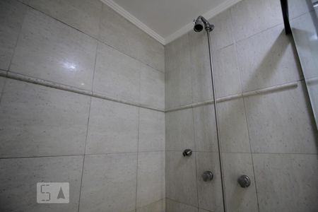 Chuveiro de apartamento à venda com 2 quartos, 68m² em Vila Andrade, São Paulo