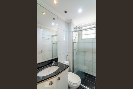 Banheiro de apartamento para alugar com 2 quartos, 57m² em Maria Virgínia, Belo Horizonte