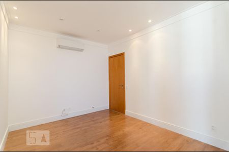 Sala de apartamento para alugar com 1 quarto, 57m² em Cambuí, Campinas