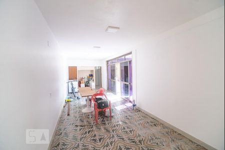 Casa à venda com 384m², 3 quartos e 4 vagasSalão de Festas