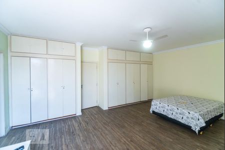 Casa à venda com 384m², 3 quartos e 4 vagasSuíte 