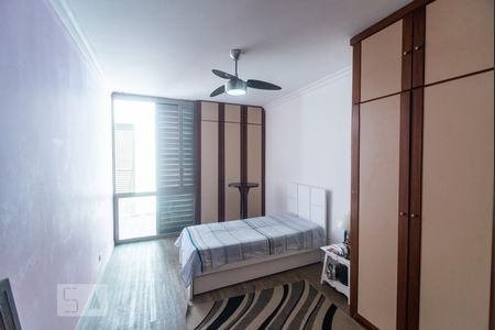 Casa à venda com 384m², 3 quartos e 4 vagasQuarto 2