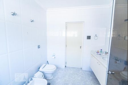 Casa à venda com 384m², 3 quartos e 4 vagasSuíte