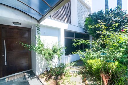 Casa à venda com 384m², 3 quartos e 4 vagasFachada
